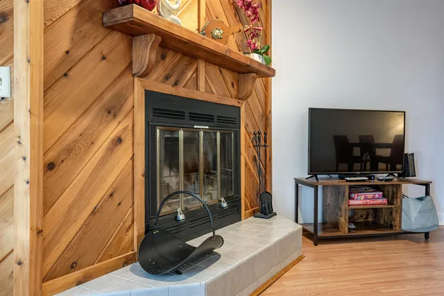 $265,000 | 530 East Hiawatha Drive, Unit 315, Wisconsin Dells, WI 53965