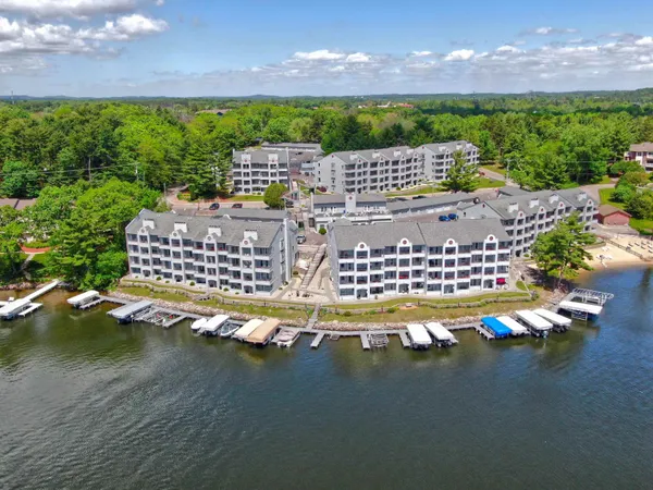 $265,000 | 530 East Hiawatha Drive, Unit 315, Wisconsin Dells, WI 53965