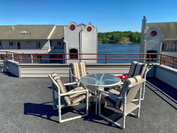 $265,000 | 530 East Hiawatha Drive, Unit 315, Wisconsin Dells, WI 53965