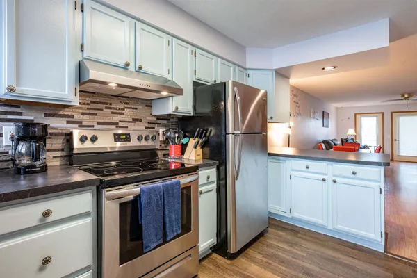 $265,000 | 530 East Hiawatha Drive, Unit 315, Wisconsin Dells, WI 53965