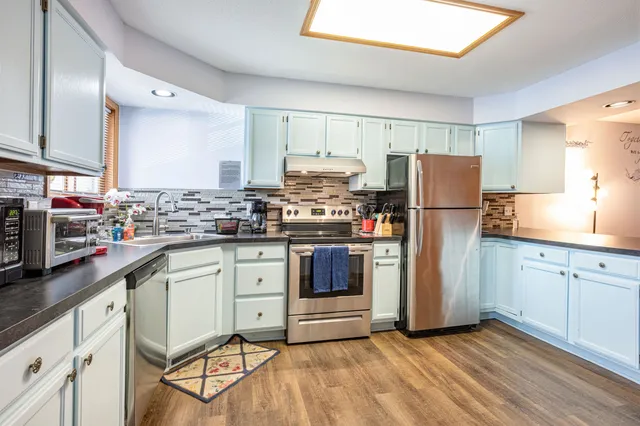 $265,000 | 530 East Hiawatha Drive, Unit 315, Wisconsin Dells, WI 53965