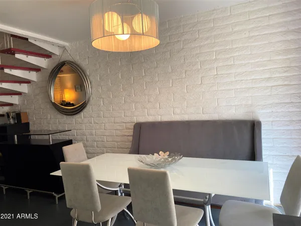 $3,000 | 6925 East 4th Street, Unit 2, Scottsdale, AZ 85251