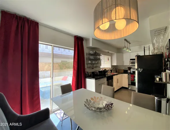$3,000 | 6925 East 4th Street, Unit 2, Scottsdale, AZ 85251