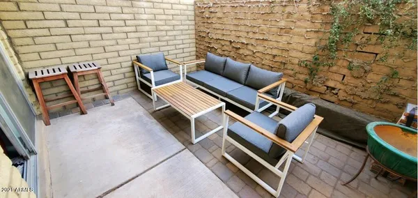 $3,000 | 6925 East 4th Street, Unit 2, Scottsdale, AZ 85251