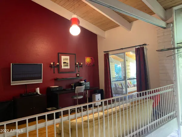 $3,000 | 6925 East 4th Street, Unit 2, Scottsdale, AZ 85251