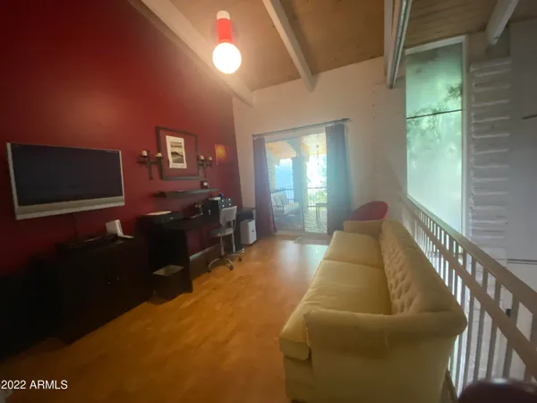 $3,000 | 6925 East 4th Street, Unit 2, Scottsdale, AZ 85251