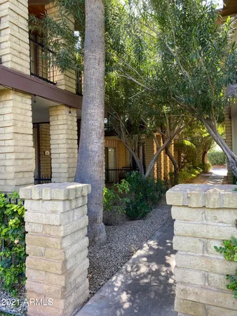 $3,000 | 6925 East 4th Street, Unit 2, Scottsdale, AZ 85251