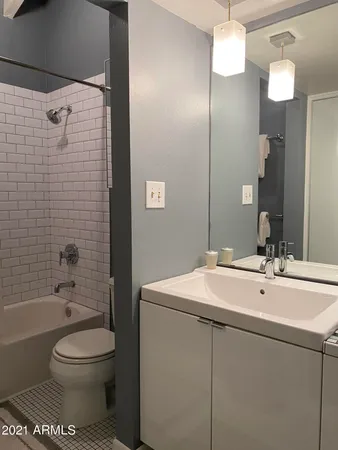 $3,000 | 6925 East 4th Street, Unit 2, Scottsdale, AZ 85251