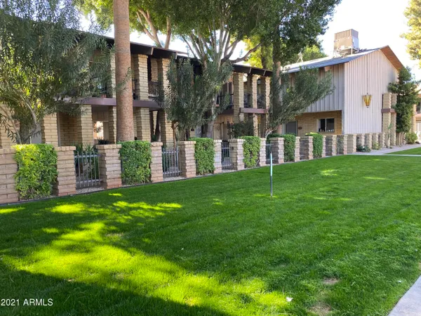 $3,000 | 6925 East 4th Street, Unit 2, Scottsdale, AZ 85251