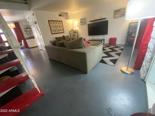 $3,000 | 6925 East 4th Street, Unit 2, Scottsdale, AZ 85251