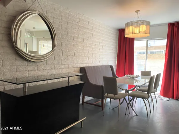 $3,000 | 6925 East 4th Street, Unit 2, Scottsdale, AZ 85251