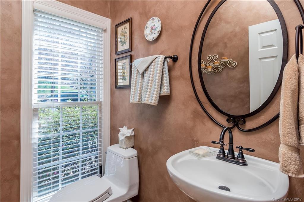 305 Sardis Pointe Road Matthews, NC 28105 - Photo 7 of 23 Gallery Image 7