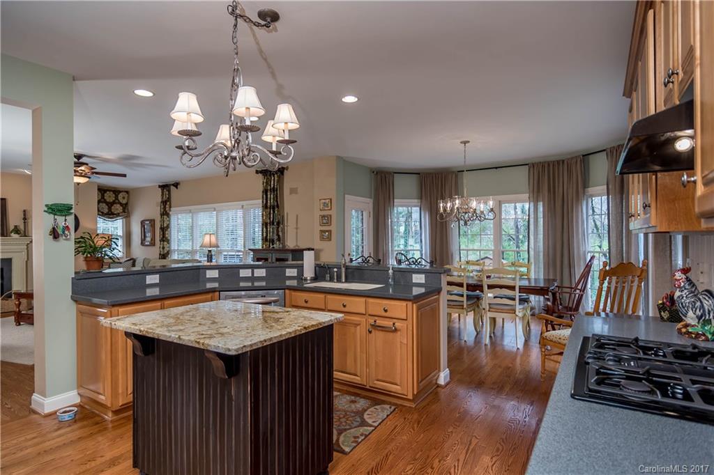 305 Sardis Pointe Road Matthews, NC 28105 - Photo 9 of 23 Gallery Image 9