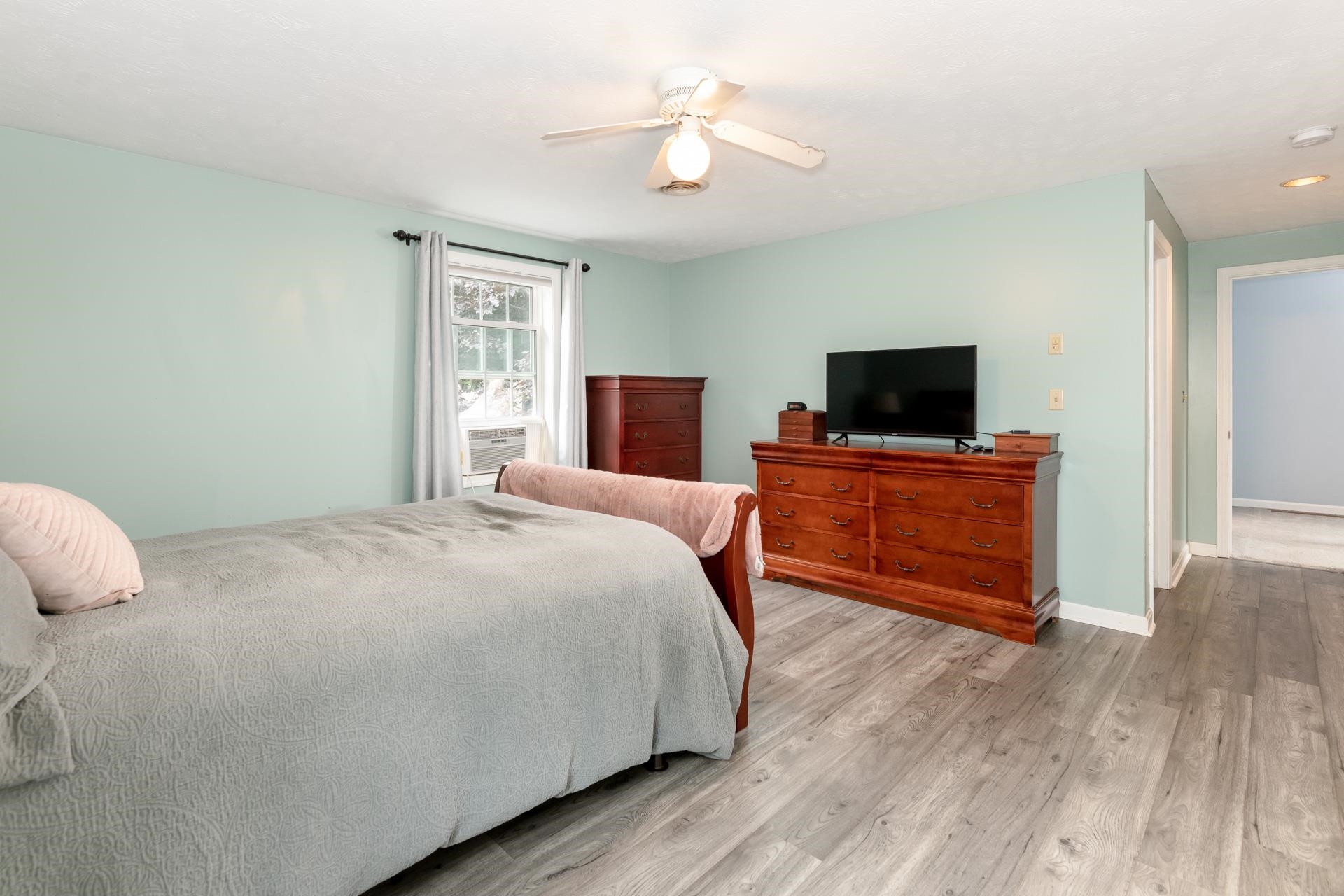 2761 Lake Shore Road, Unit 22 Gilford, NH 03249 - Photo 16 of 37 Gallery Image 16