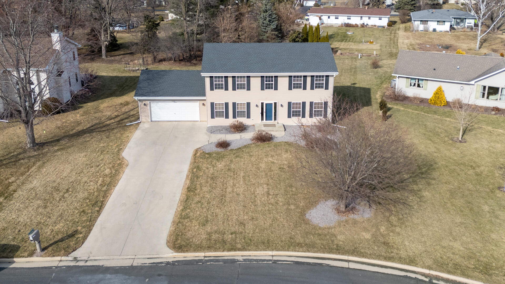 N7848 Maple Ridge Road Oconomowoc, WI 53066 - Photo 2 of 34 2-Exterior_N7848 Maple Ridge Rd