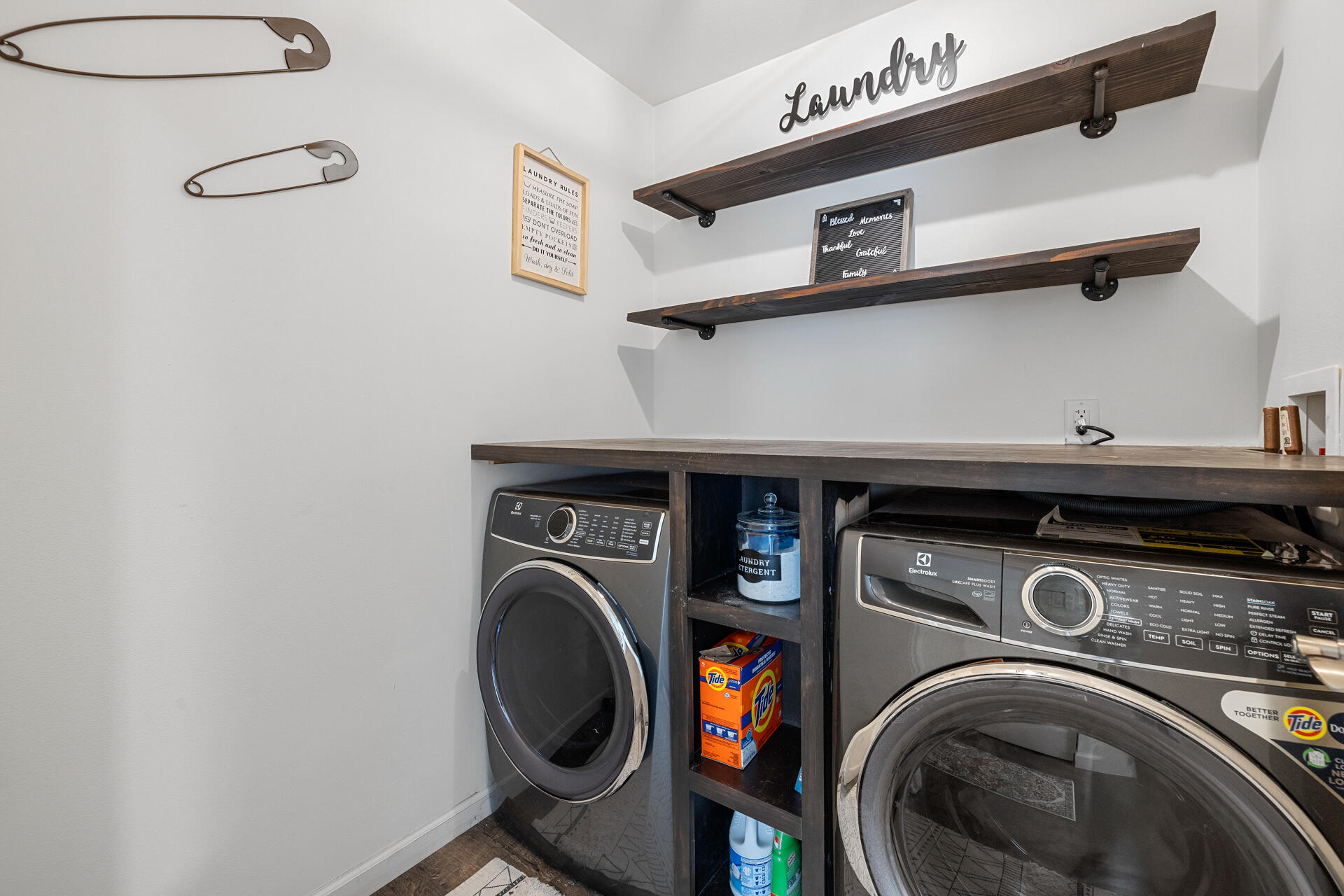 N7848 Maple Ridge Road Oconomowoc, WI 53066 - Photo 21 of 34 22-Interior_N7848 Maple Ridge Rd