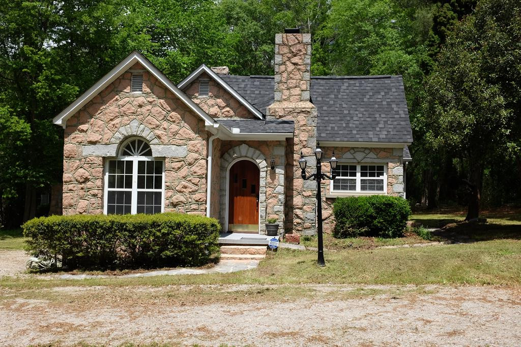 507 Addison Street Edgefield, SC 29824 - Photo 1 of 24 Main View