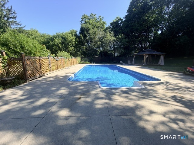 528 Norwich Road Plainfield, CT 06374 - Photo 16 of 25 Saltwater pool