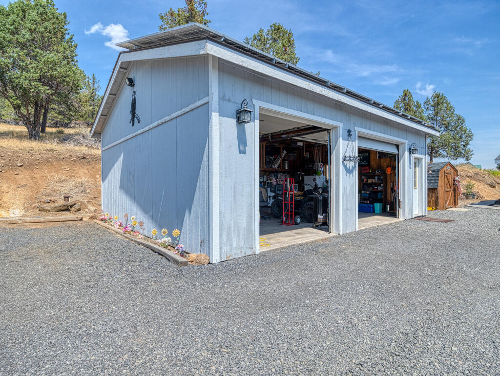 6501 Scottsbluff Road Klamath Falls, OR 97601 - Photo 8 of 36 Scottsbluff-08