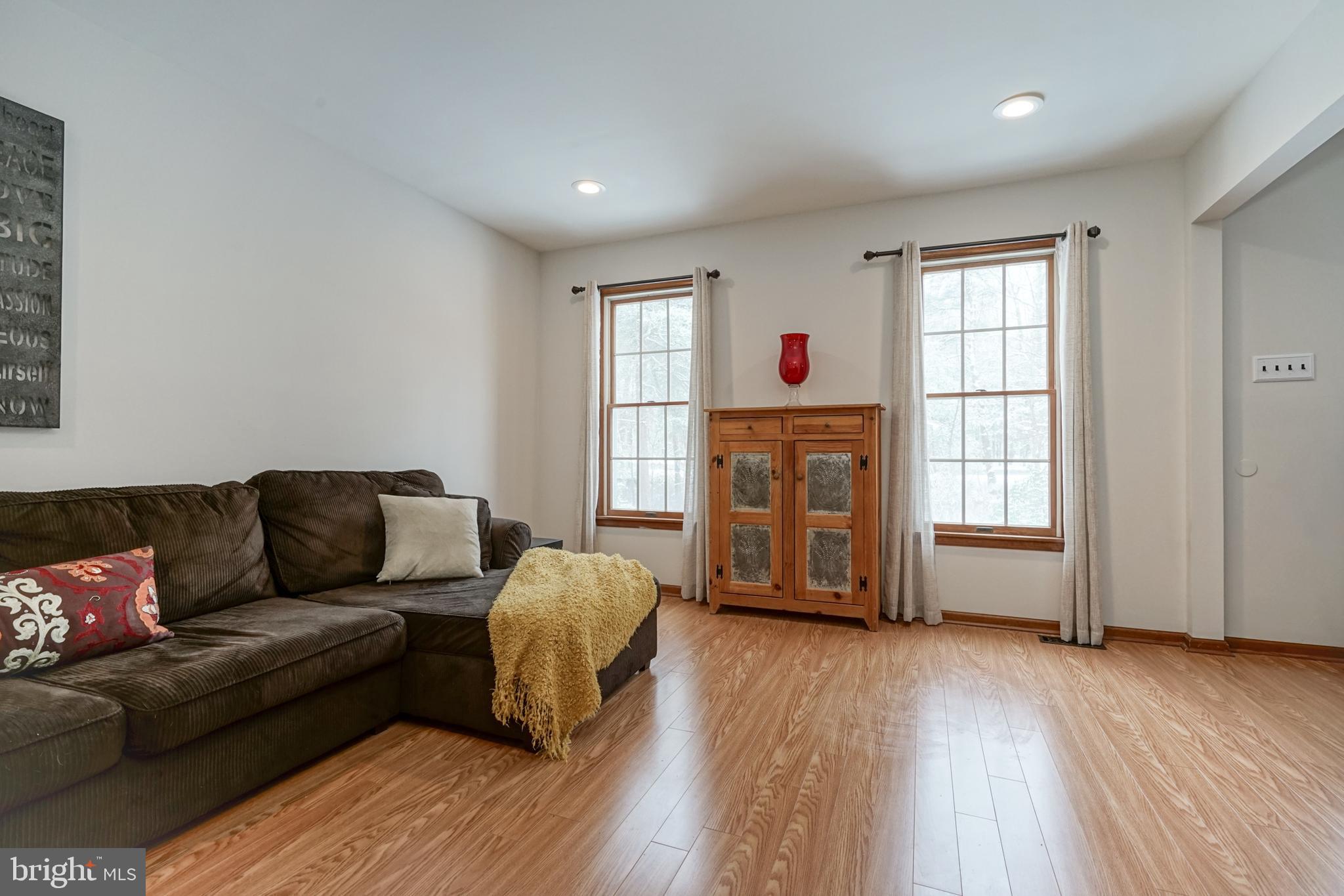 36 Powell Place Road Tabernacle, NJ 08088 - Photo 7 of 36 Living Room