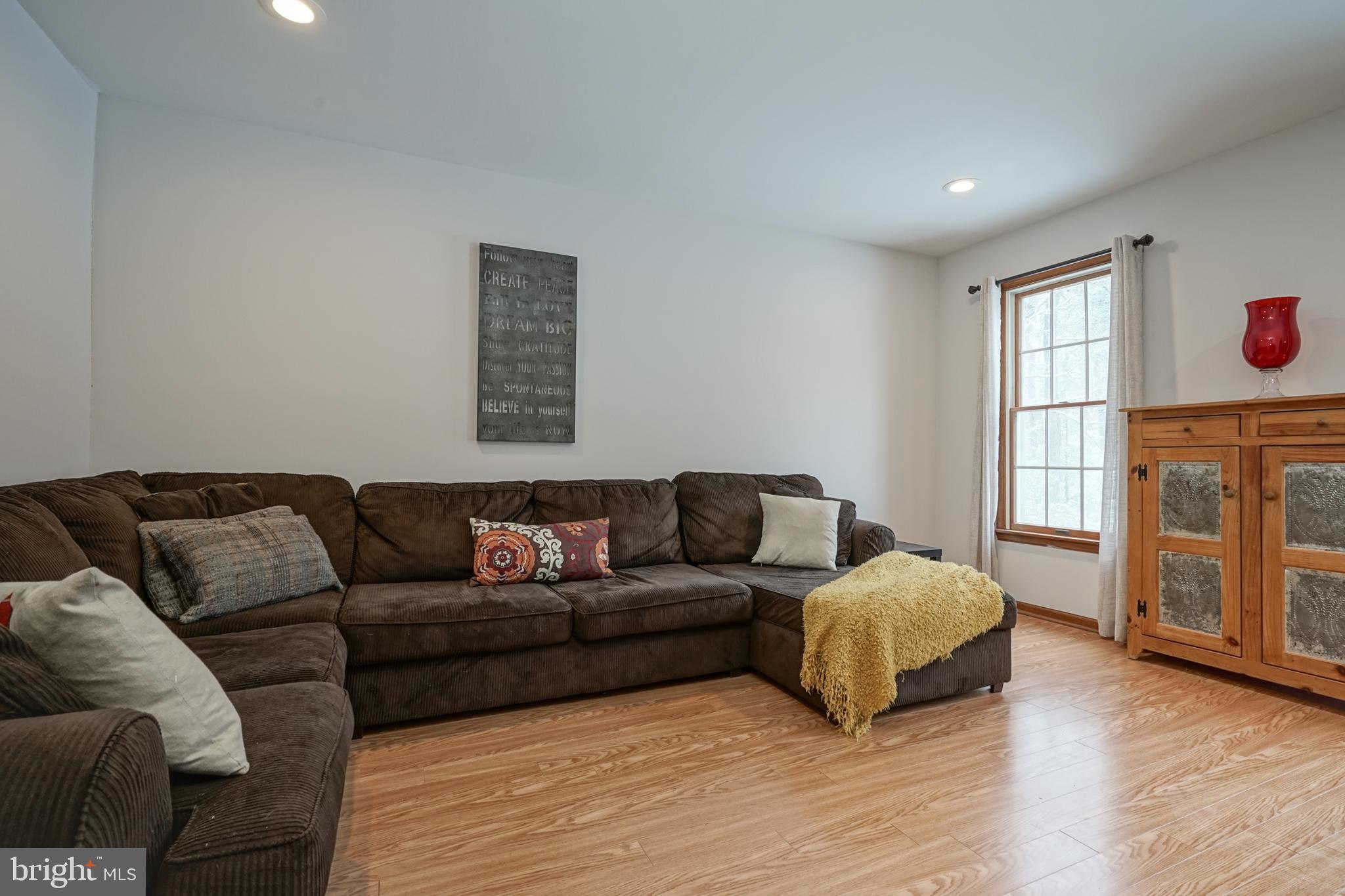 36 Powell Place Road Tabernacle, NJ 08088 - Photo 8 of 36 Living Room