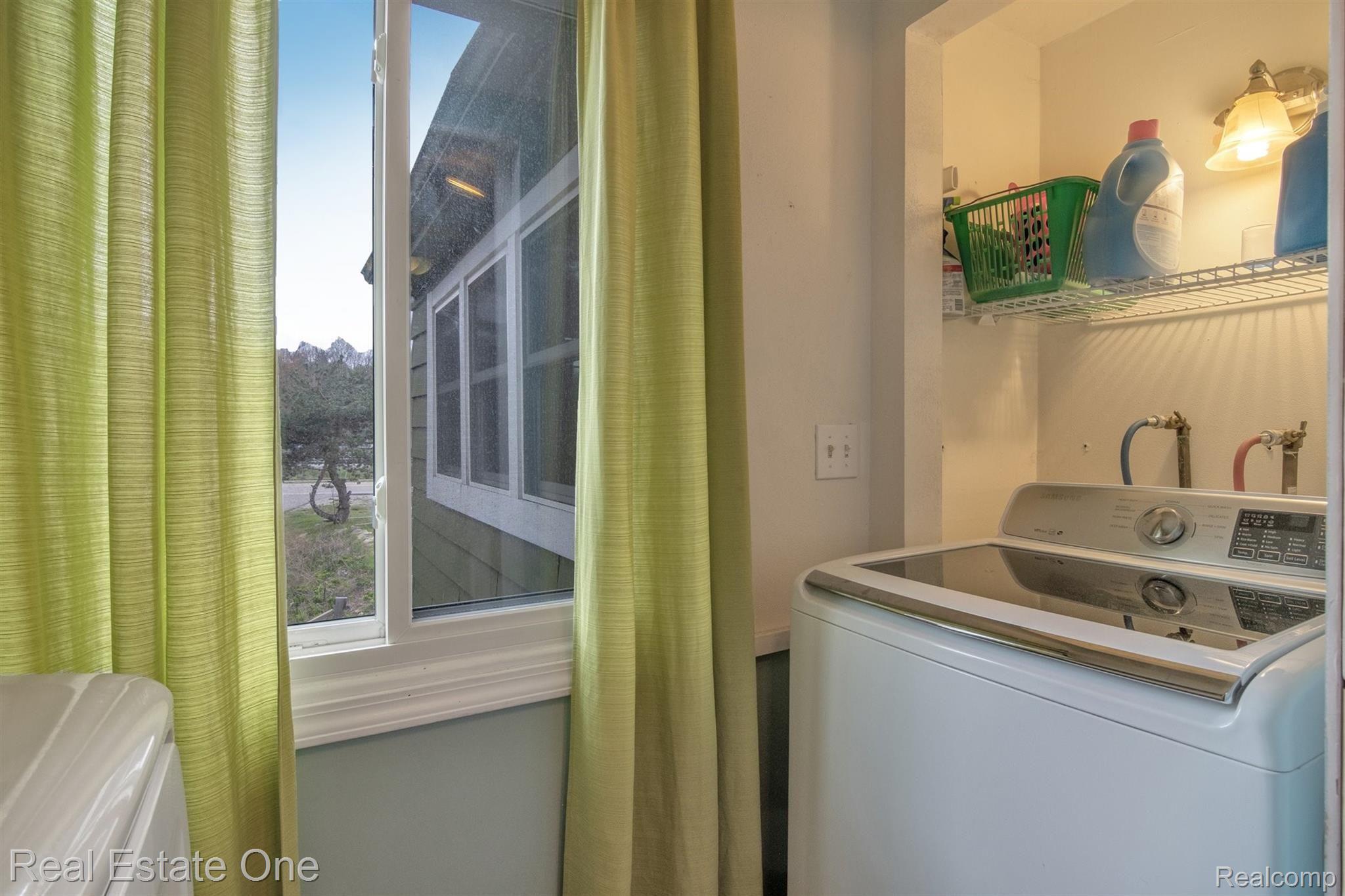8995 Bishop Road Brighton, MI 48116 - Photo 11 of 31 12-8995 Bishop Rd-Windowstill Real Estate Photography-12.jpg