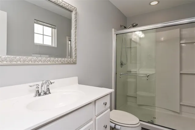 $419,900 | 203 Elmcrest Rise, Henrietta, NY 14586