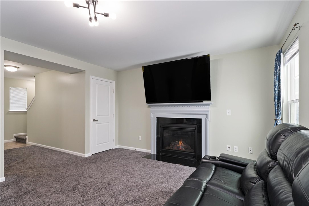 203 Elmcrest Rise Henrietta, NY 14586 - Photo 6 of 49