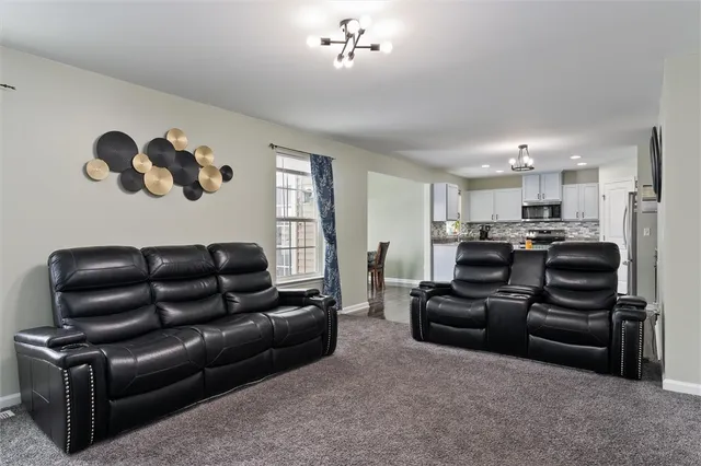 $419,900 | 203 Elmcrest Rise, Henrietta, NY 14586