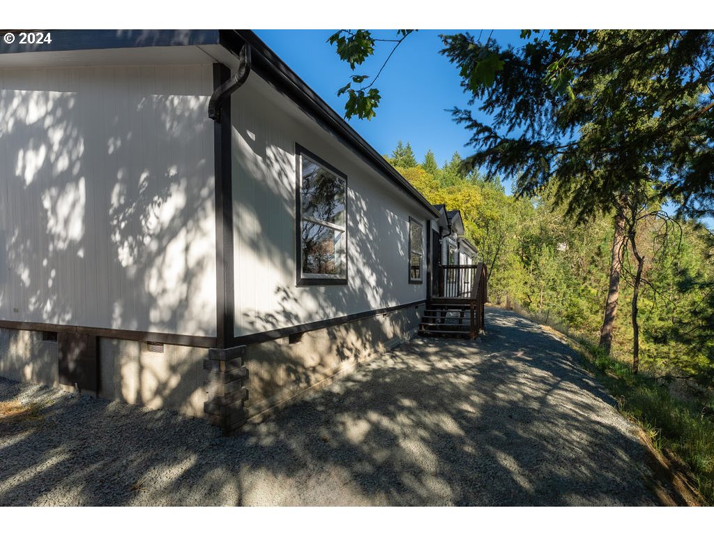 1069 Spring Brook Road Myrtle Creek, OR 97457 - Photo 5 of 43 a view of outdoor space and yard