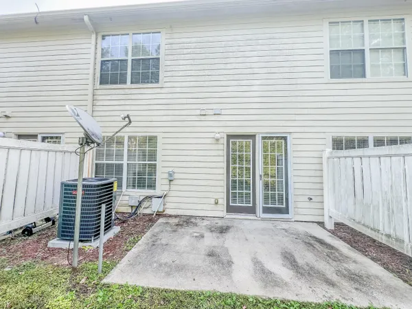 $1,350 | 529 Wingspan Way, Crestview, FL 32536