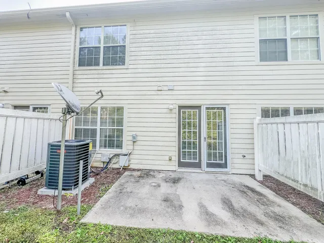 $1,350 | 529 Wingspan Way, Crestview, FL 32536