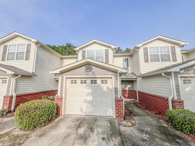 $1,350 | 529 Wingspan Way, Crestview, FL 32536