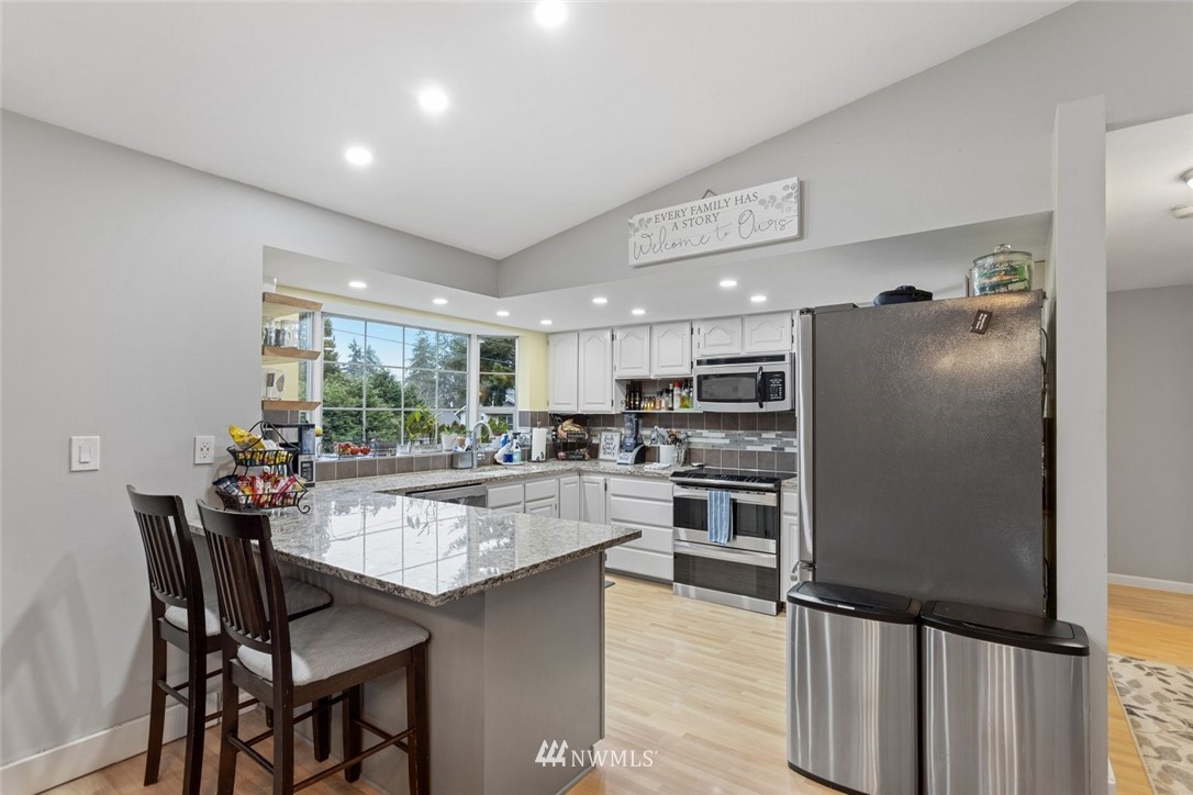 1406 234th Place Southeast Bothell, WA 98021 - Photo 11 of 31