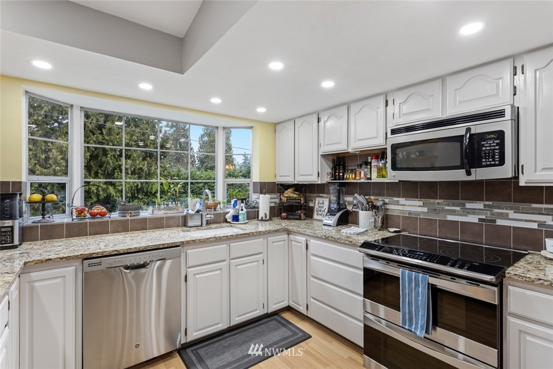 1406 234th Place Southeast Bothell, WA 98021 - Photo 12 of 31