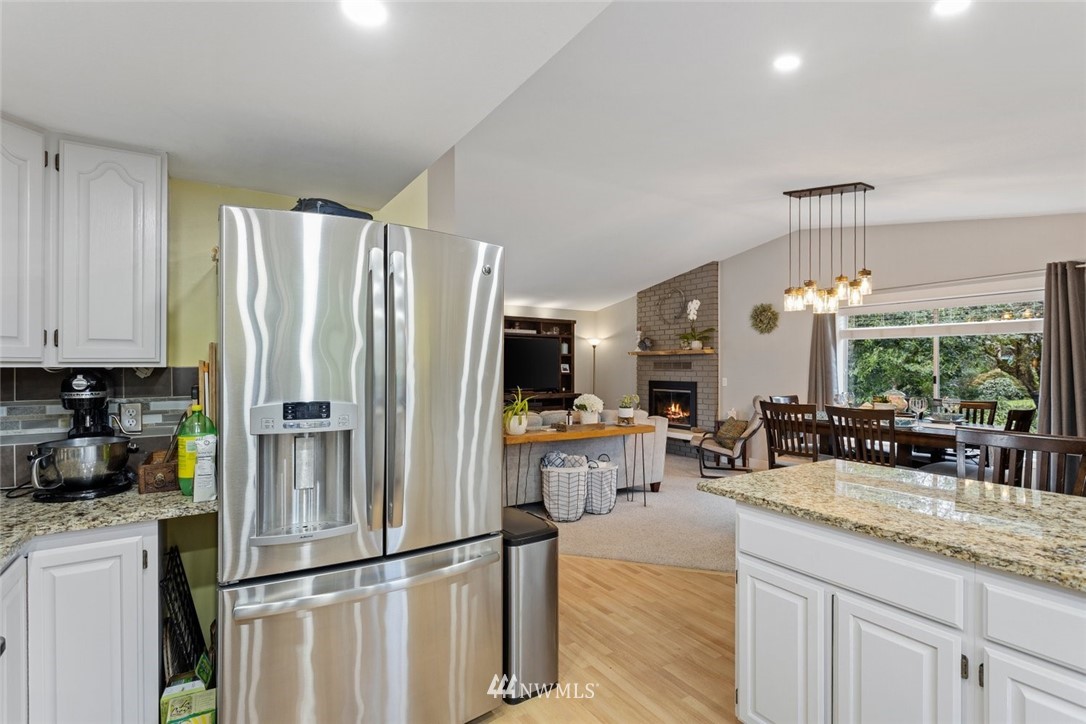 1406 234th Place Southeast Bothell, WA 98021 - Photo 13 of 31