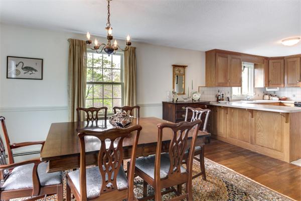 8 Pitman Road Marblehead, MA 01945 - Photo 10 of 28