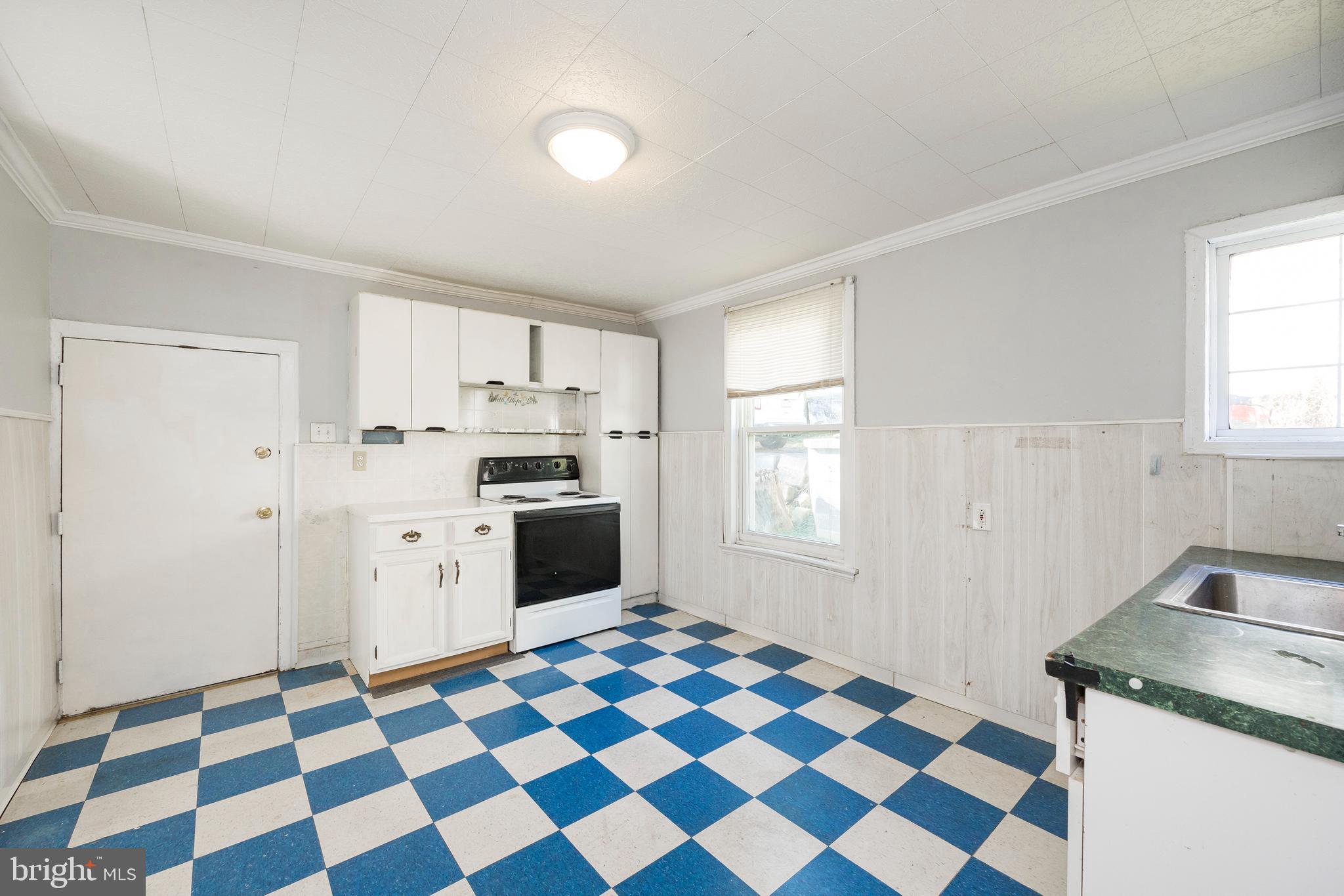 56 Irish Lane Coatesville, PA 19320 - Photo 8 of 22 Gallery Image 8