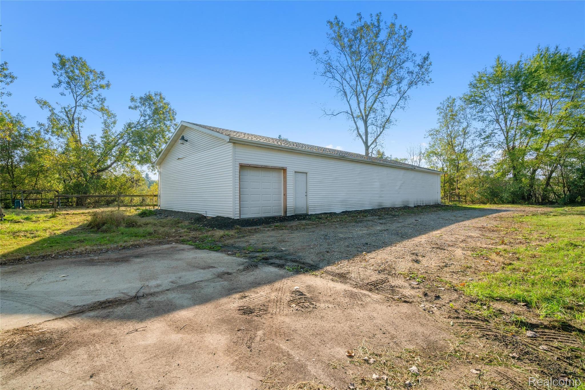 4044 Skelton Road Columbiaville, MI 48421 - Photo 6 of 34 Skelton-6.jpg