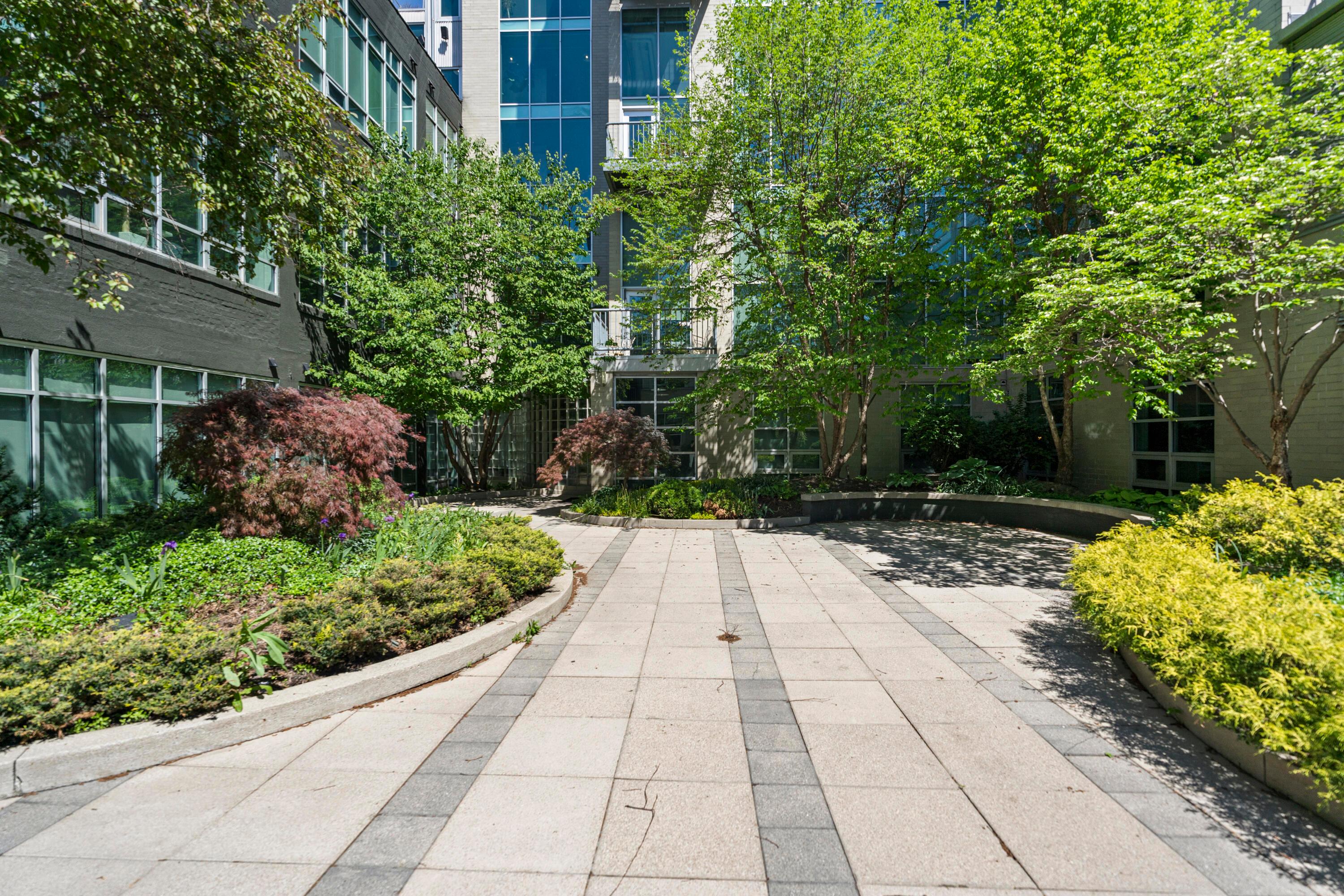 60 East Spring Street, Unit 211 Columbus, OH 43215 - Photo 46 of 56 027