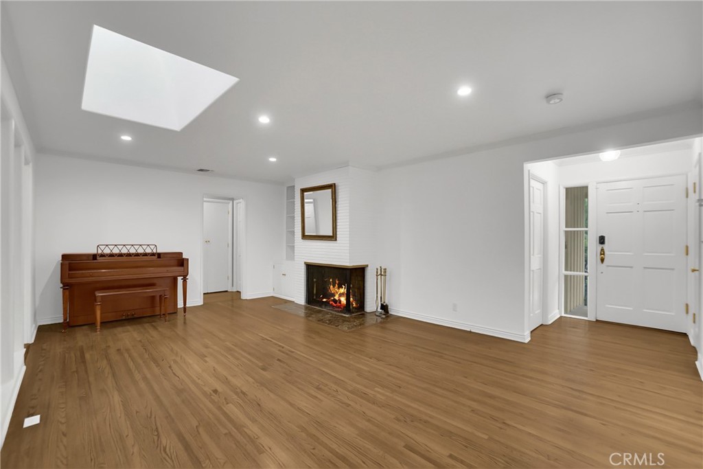 1834 Midwick Drive Altadena, CA 91001 - Photo 3 of 19