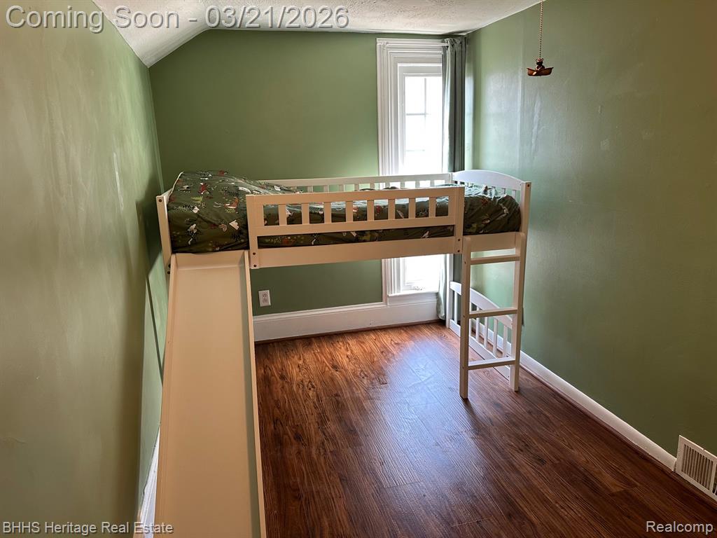 409 Lake Street Howell, MI 48843 - Photo 17 of 21