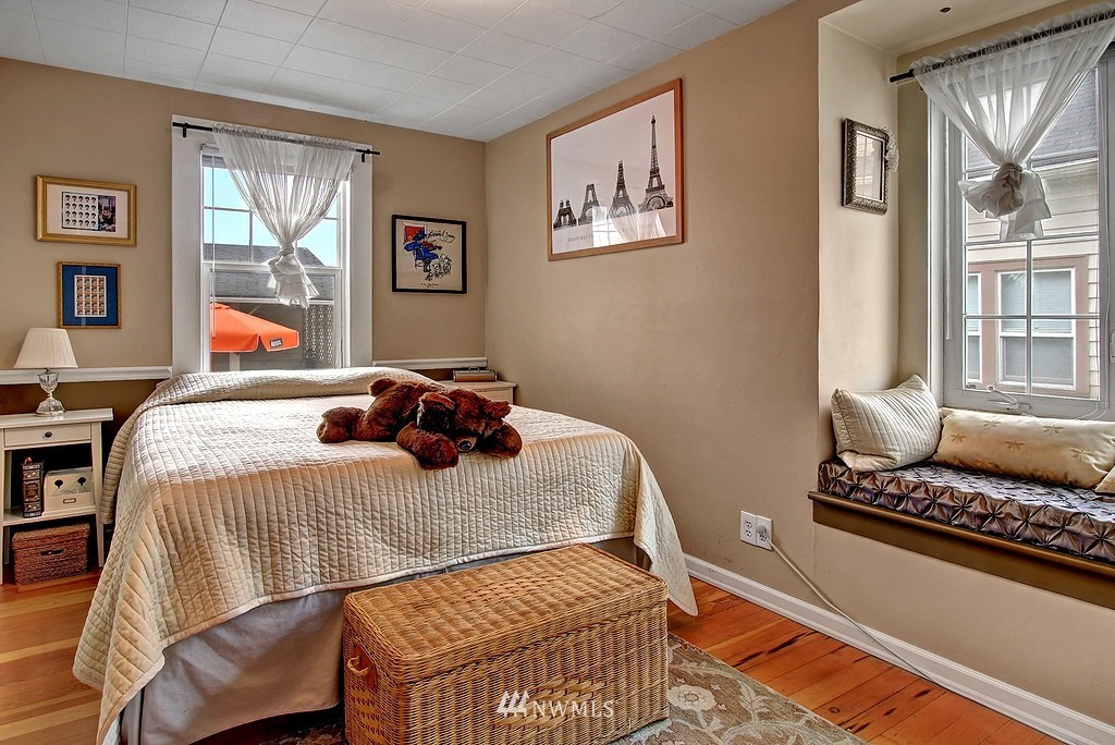 223 Park Avenue North Renton, WA 98057 - Photo 7 of 12 Gallery Image 7