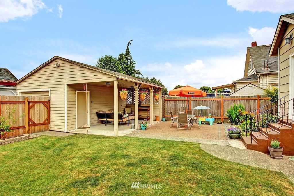 223 Park Avenue North Renton, WA 98057 - Photo 10 of 12 Gallery Image 10