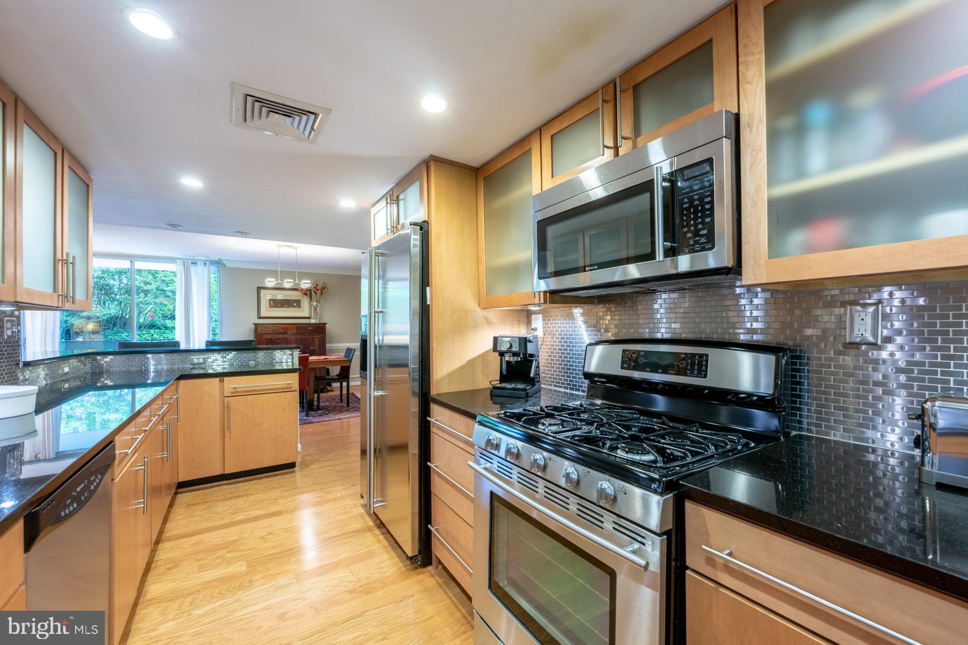 1515 South Arlington Ridge Road, Unit PL20 Arlington, VA 22202 - Photo 11 of 27