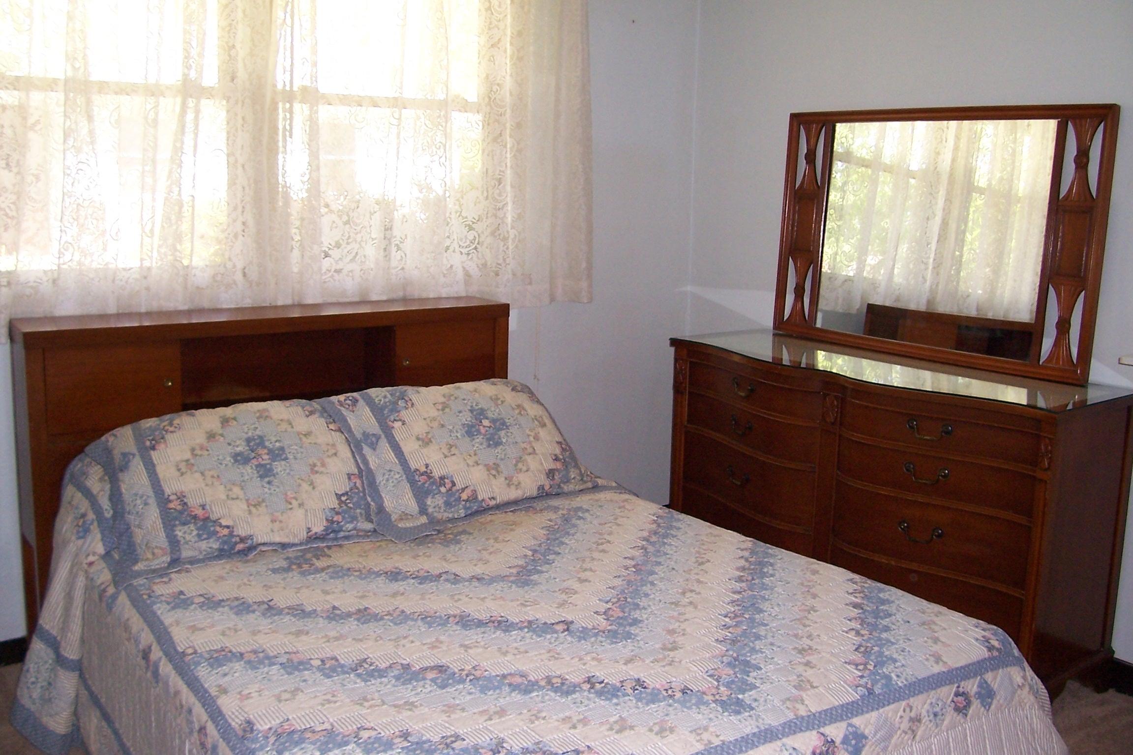 113 Pratt Lane Oak Ridge, TN 37830 - Photo 16 of 21 Master Bedroom