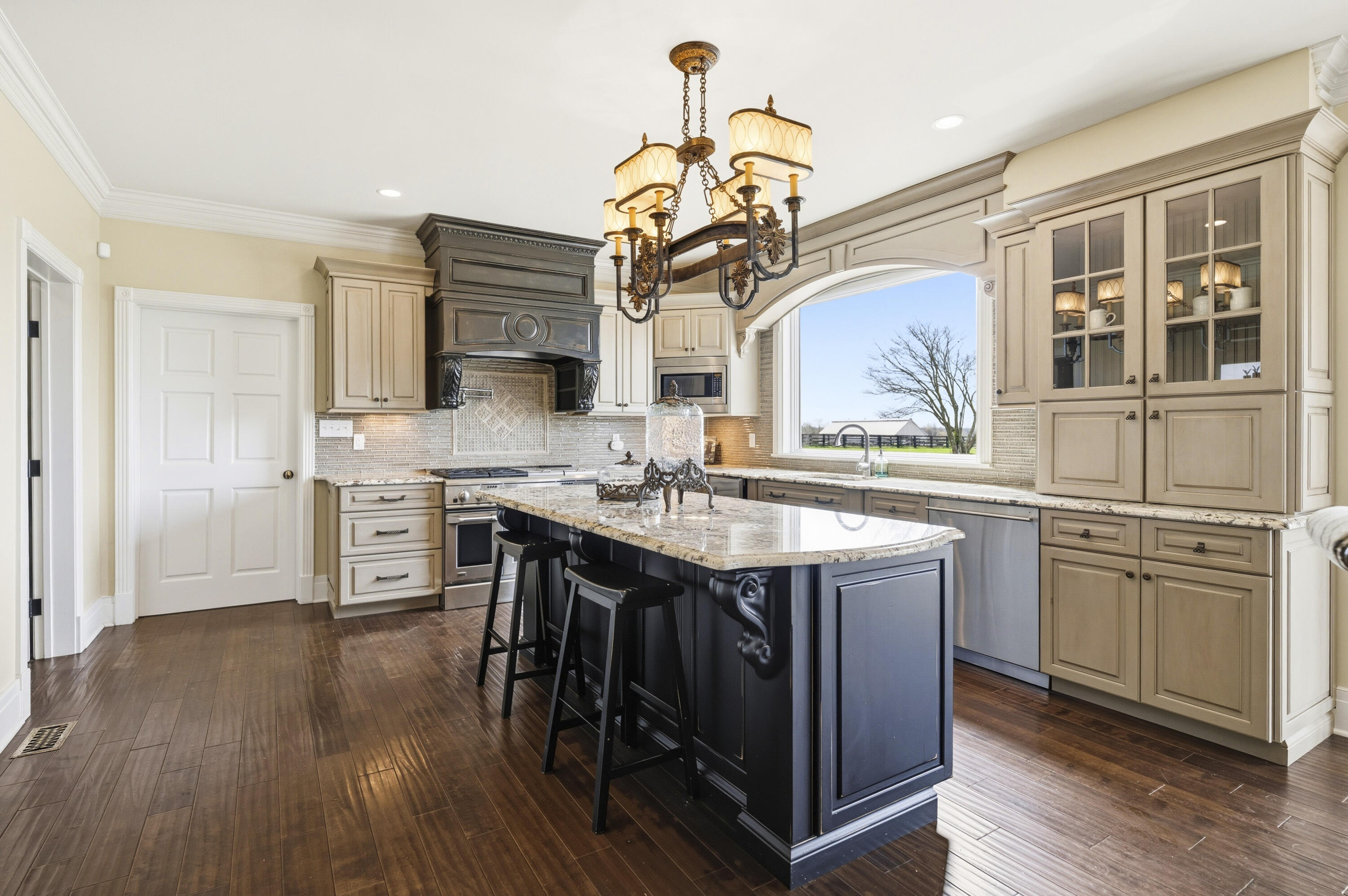 3600 Briar Hill Road Lexington, KY 40516 - Photo 17 of 102 20260330-3600-Briar-Hill-Rd-fh-00029