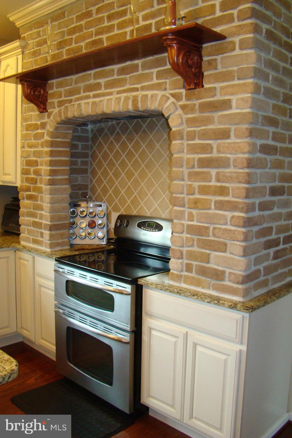 28 Barry Road Chalfont, PA 18914 - Photo 9 of 65 Gallery Image 9