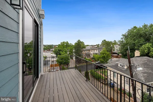 $4,200 | 4527 Georgia Avenue Northwest, Unit 2, Washington, DC 20011