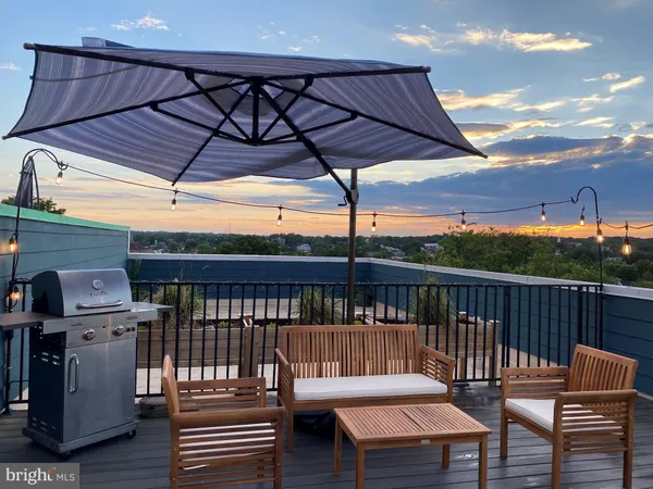 $4,200 | 4527 Georgia Avenue Northwest, Unit 2, Washington, DC 20011
